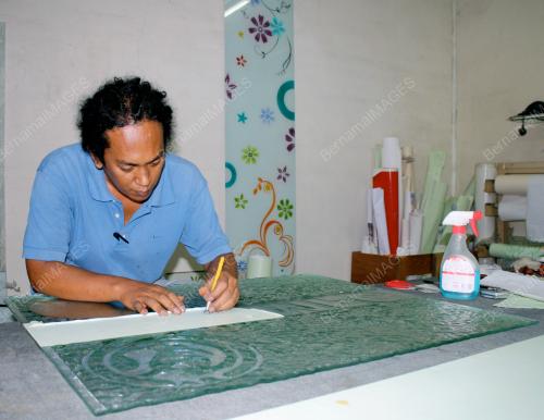 UKIRAN KACA