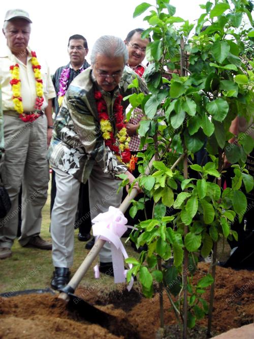 ABDULLAH AHMAD BADAWI