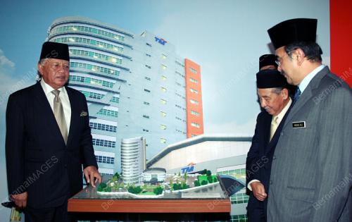 Tun Mohd Khalil Yaakob