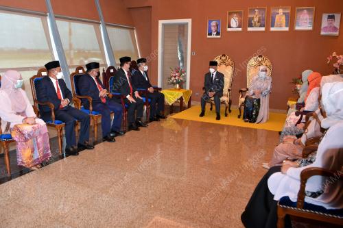 AL-SULTAN ABDULLAH RI'AYATUDDIN AL-MUSTAFA BILLAH SHAH