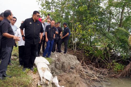 DATUK SERI AB RAUF YUSOH