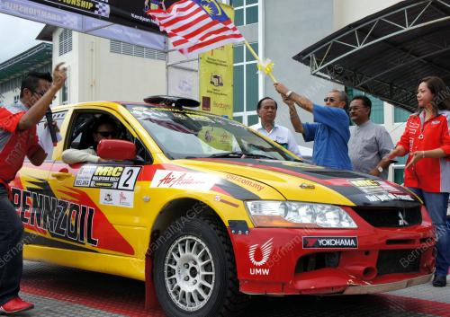 DATUK SERI LATIFF TAMBY CHIK