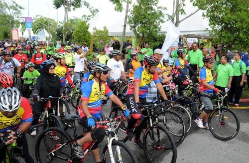 MK01_22102016_HARI_ALAM_SEKITAR