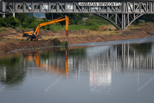 PEMBERSIHAN SUNGAI