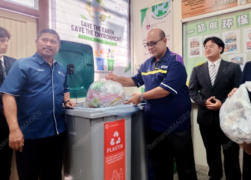 DR JAMALUDDIN JASMIS