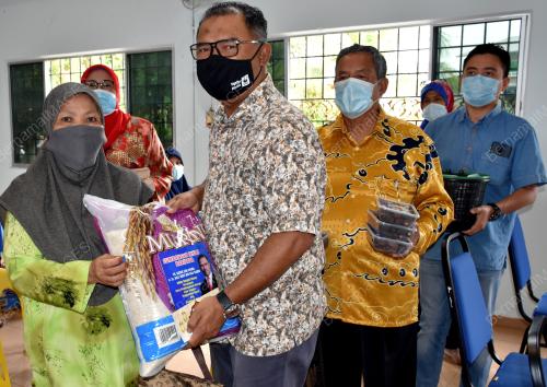 DATUK SERI IDRIS HARON