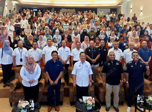 DATUK CHE MURAD SAYANG RAMJAN