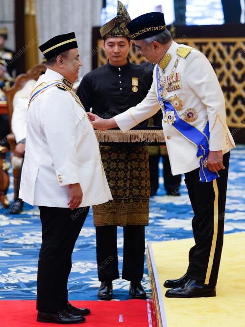TUN MOHD ALI RUSTAM