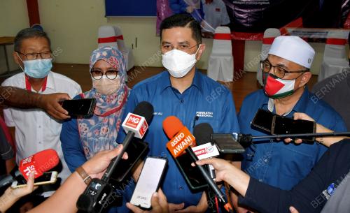 DATUK SERI MOHAMED AZMIN ALI
