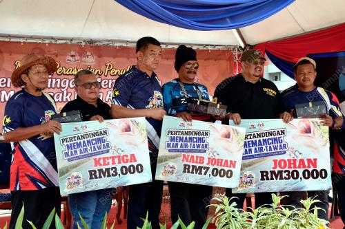 DATUK SERI AB RAUF YUSOH