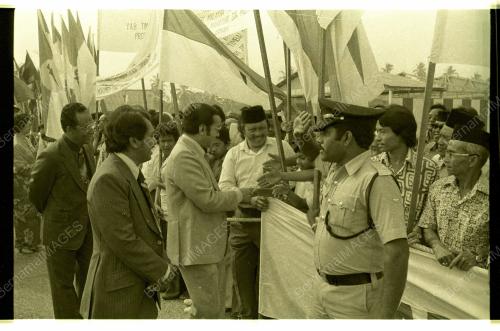 MAHATHIR