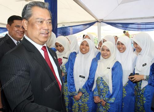 MUHYIDDIN YASSIN