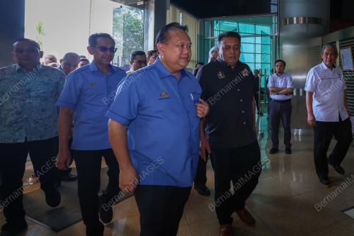 DATUK SERI ALEXANDER NANTA LINGGI