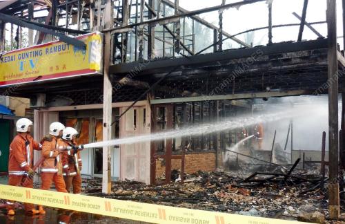 BOMBA DAN PENYELAMAT