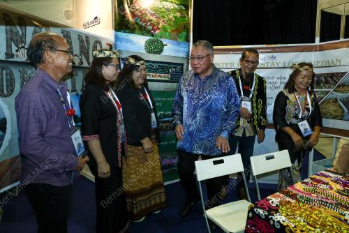 DATUK SERI TIONG KING SING