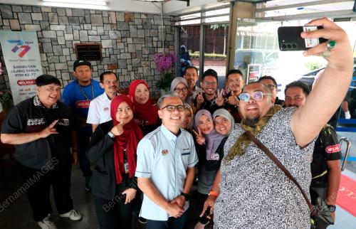 FAHMI FADZIL