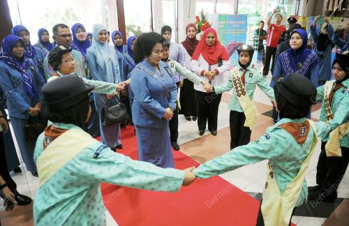 MK01_27022016_ROSMAH_PUTERI