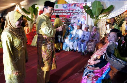 DATUK SERI MOHD ALI RUSTAM