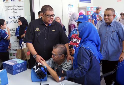 DATUK SERI AB RAUF YUSOH