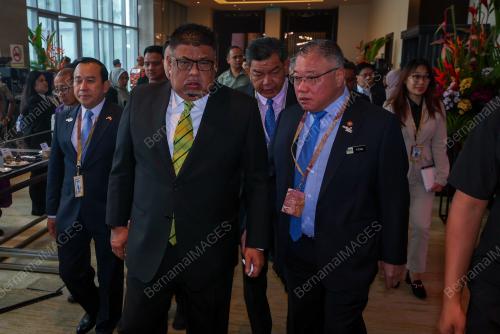 DATUK SERI AB RAUF YUSOH