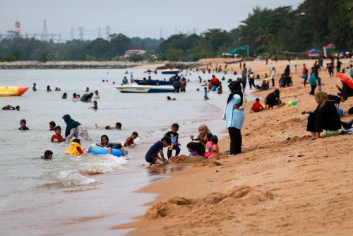 PANTAI PENGKALAN BALAK