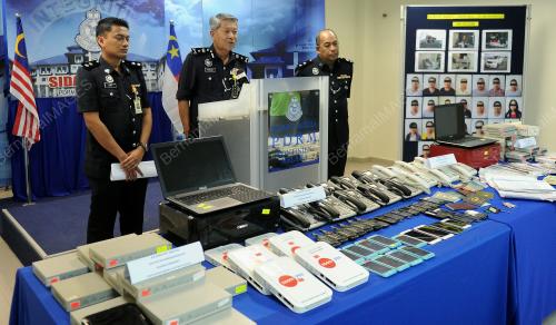 MK01_29052017_MACAU_SCAM_BN201705285251