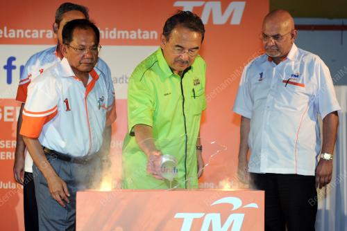 DATUK SERI MOHD ALI RUSTAM