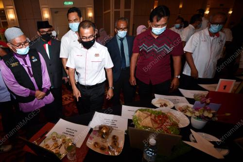 DATUK DR NOOR AZMI GHAZALI
