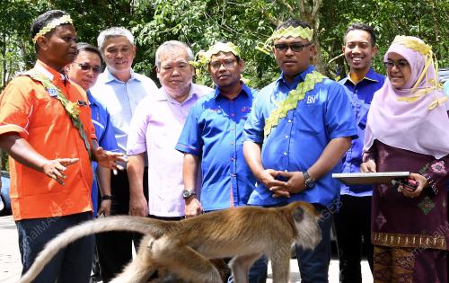 MK01_30042018_BN_DAN_ORANG_ASLI