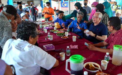 DATUK SERI NAJIB TUN RAZAK