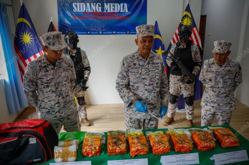 ISKANDAR ISHAK