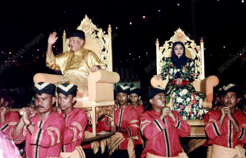 SULTAN SALAHUDDIN