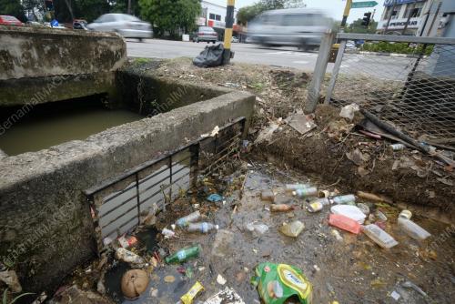 MK02-180918-SAMPAH-BN201809178163_2_18092018
