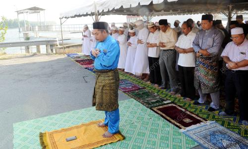 MK02_01042016_SAMB_SOLAT