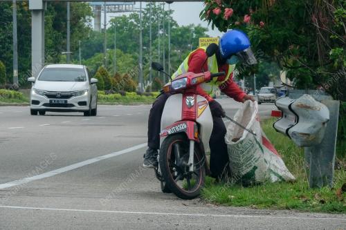 HARI PEKERJA