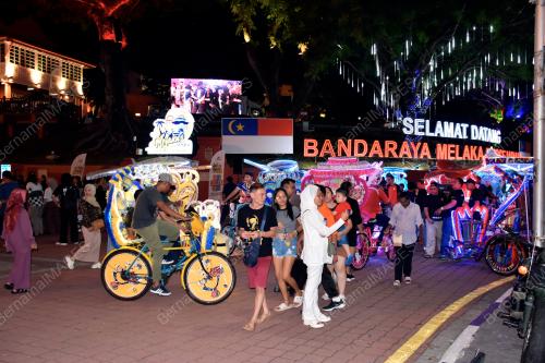 MELAKA BILA LARUT MALAM