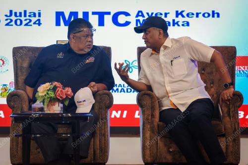 DATUK SERI AB RAUF YUSOH
