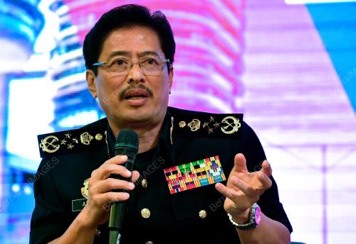 DATUK SERI AZAM BAKI