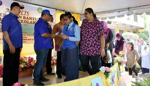 MK02_03022018_BANTUAN_AWAL