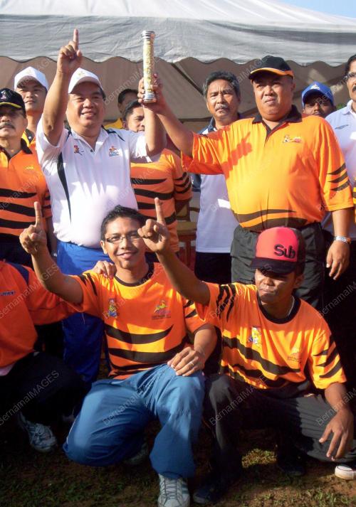 LARIAN BATON SUKMA