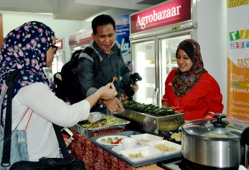 MK02_04052016_OTAK-OTAK_AGROBAZAAR