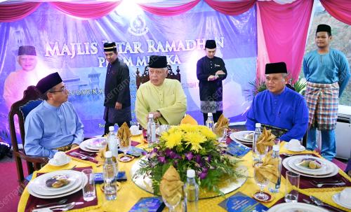 MK02_04062018_POLIS_BN201806049991