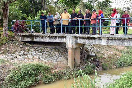 DATUK SERI AB RAUF YUSOH