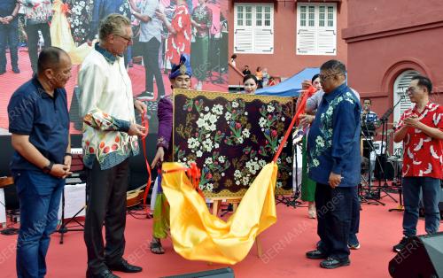 DATUK SERI AB RAUF YUSOH