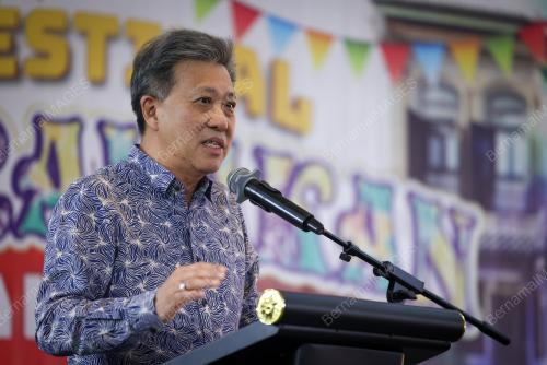 DATUK SERI WONG CHUN WAI