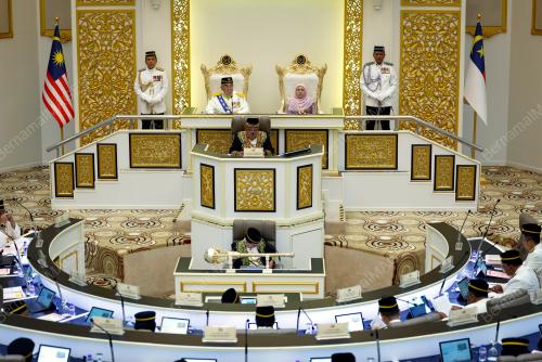TUN MOHD ALI RUSTAM