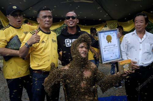 MK02_05112018_BEE_MAN_BN201811042754