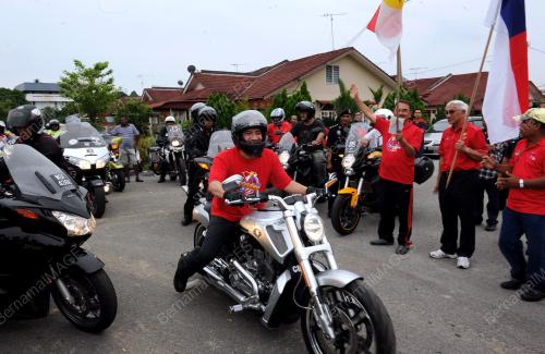 MK02_06052012_KONVOI_UMNO