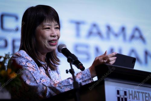 LIM HUI YING