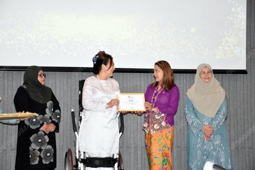 SENATOR DATUK RAS ADIBA MOHD RADZI